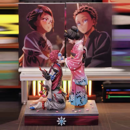 Akaza & Koyuki Actionfigur (27cm)