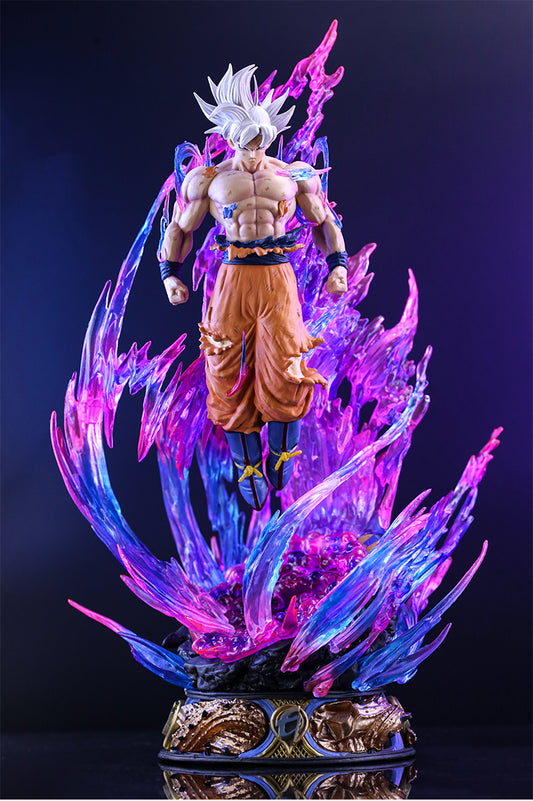 Action figure di Son Goku (38cm)